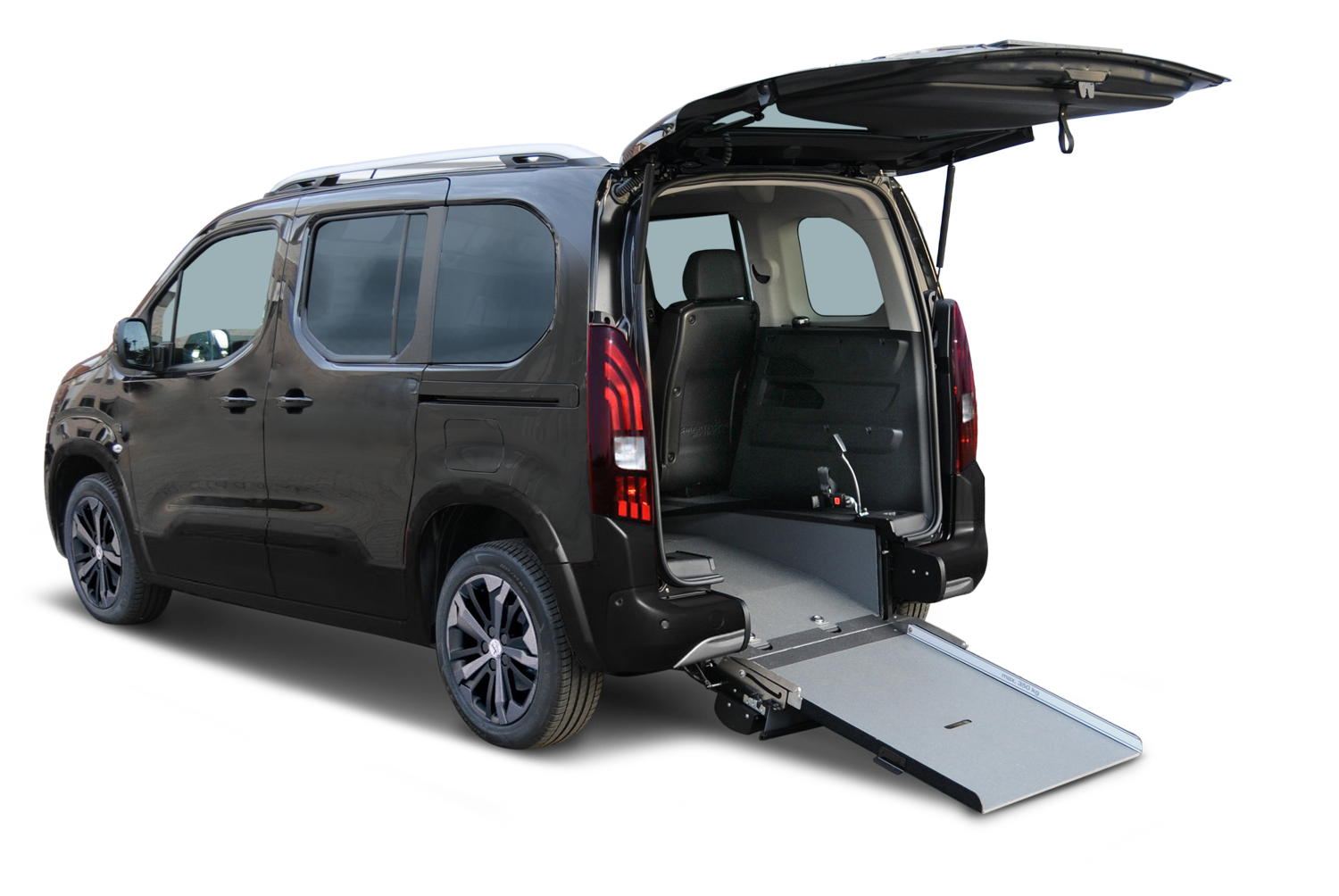 fiat-doblo-con-pianale-ribassato